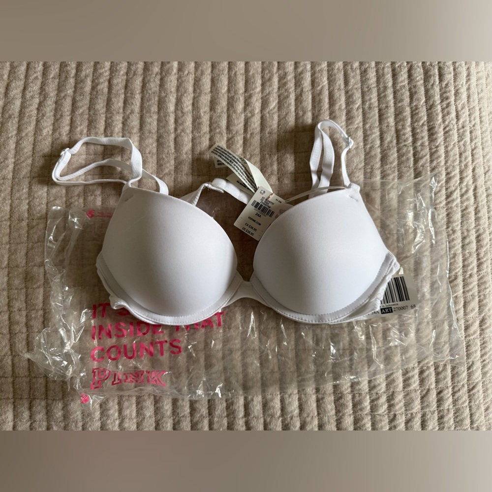 Victoria’s Secret Pink Wear Everywhere Super Push-Up Bra